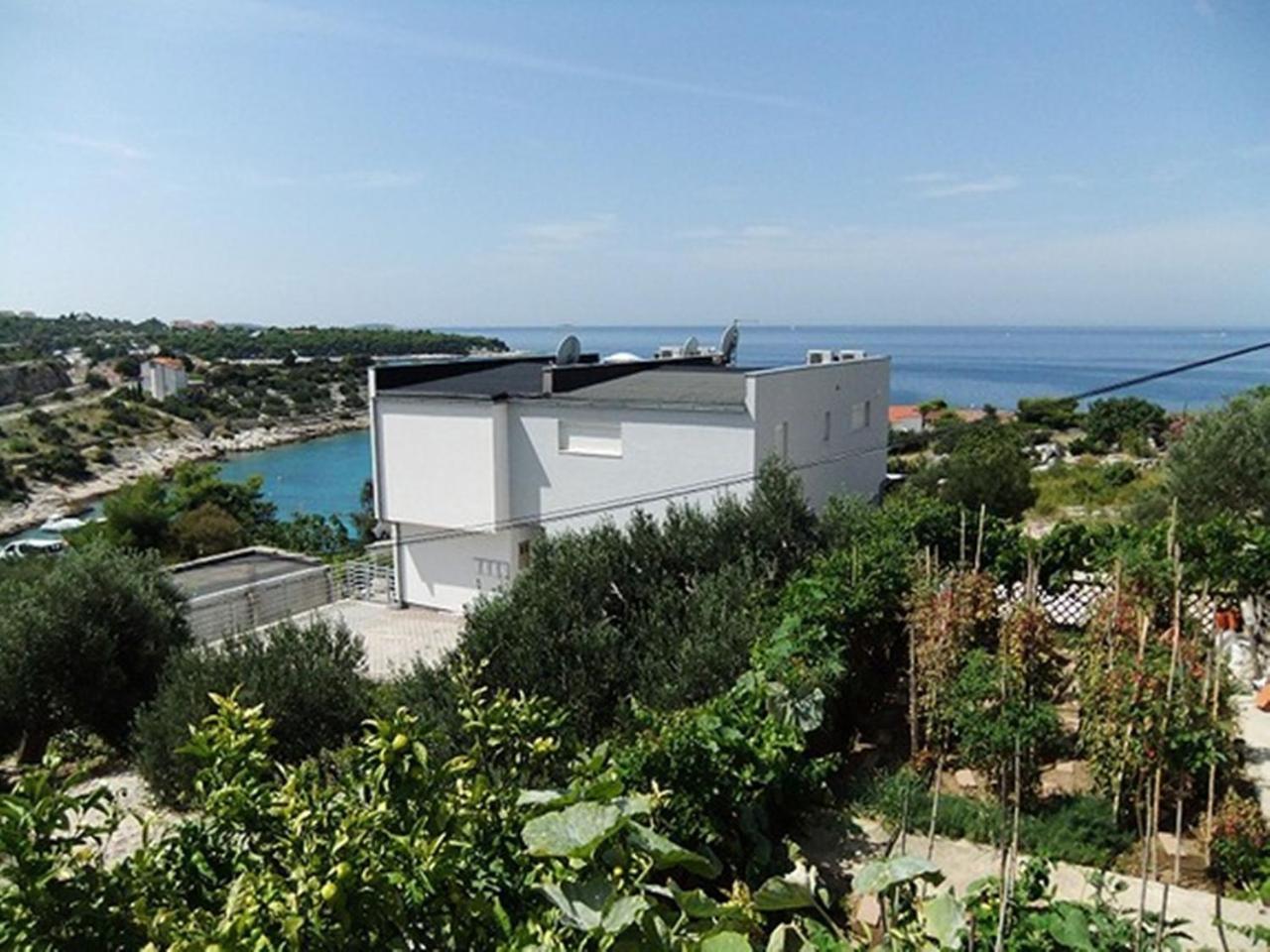 Modern Apartment In Primo Ten Burnji With Private Terrace Dolac Exterior photo